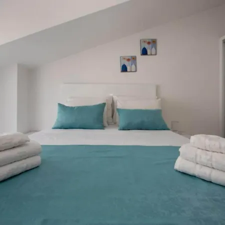 Apartament Tomi - With Sea View 5