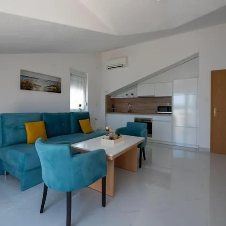 Tomi - With Sea View 5 Trogir